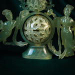 Скульптурная композиция «Небесные красавицы вокруг шара»