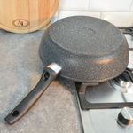 Сковорода 28см "ScovO Литая" б/кр