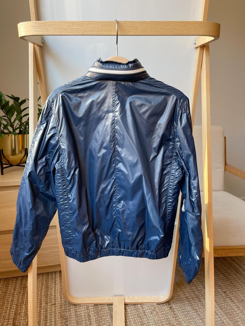 Новая ветровка Add, 128