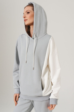 23151 Худи женский (серый / молочный)