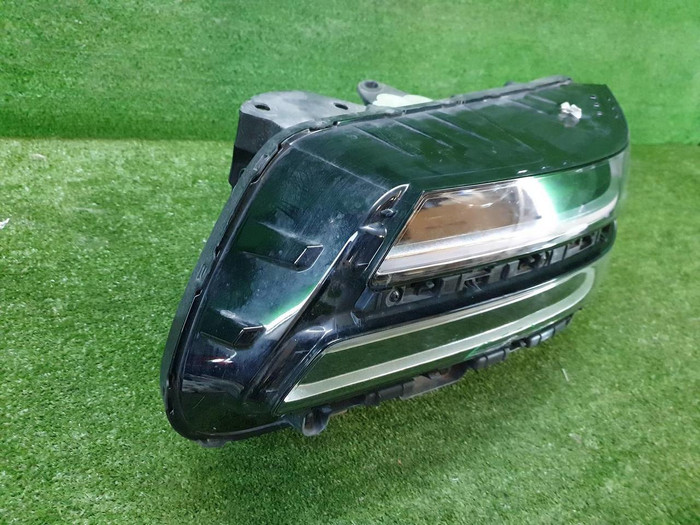 Фара левая Genesis GV80 (2020-2023) LED