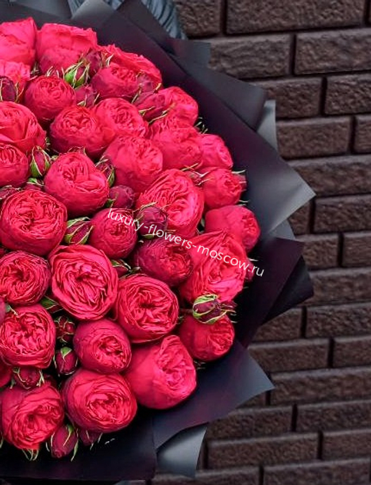 Букет пионовидных Ред Пиано 47шт