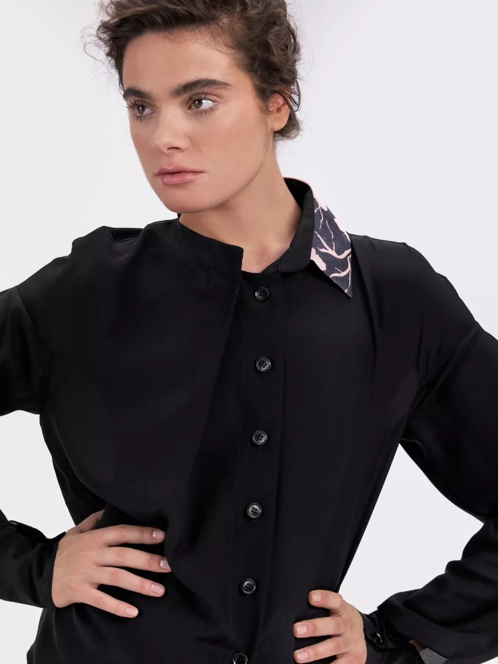 Блуза ассиметричная из шелка OLA OLA