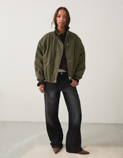 BERSHKA Стеганый бомбер, хаки