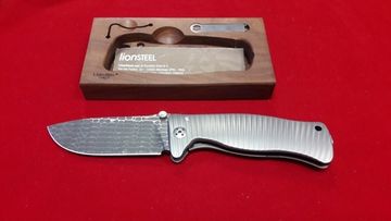 Складной нож Lion Steel "SR-1 ORIGINAL" L/SR1DI G c клинком из стали Damasteel, рукоять титан