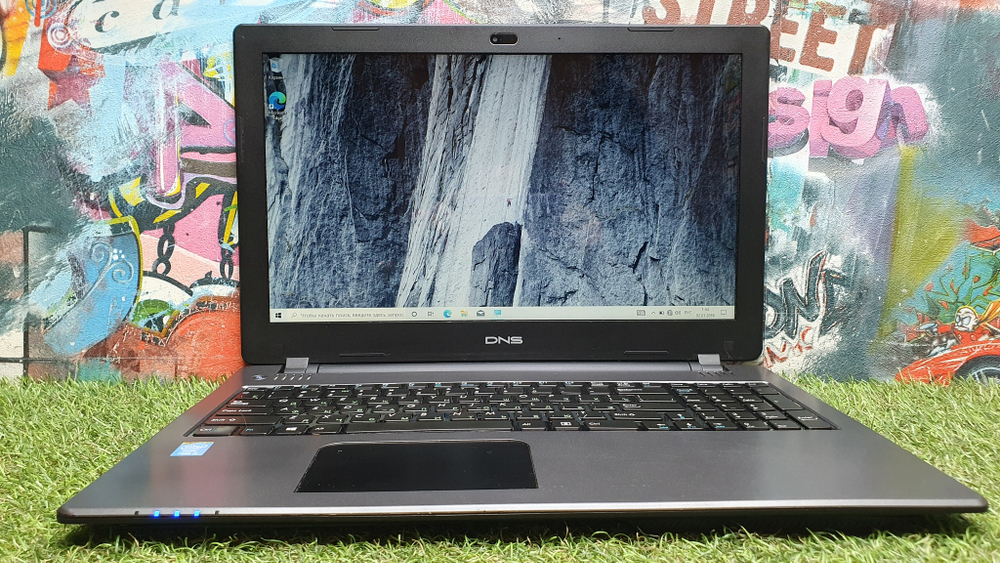 Ноутбук DNS i5/4Gb