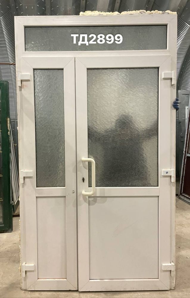 Дверь Пластиковая Б/У Входная 248(в) х 143(ш)