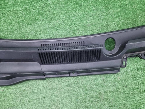 Жабо Geely Coolray (2019-2024)