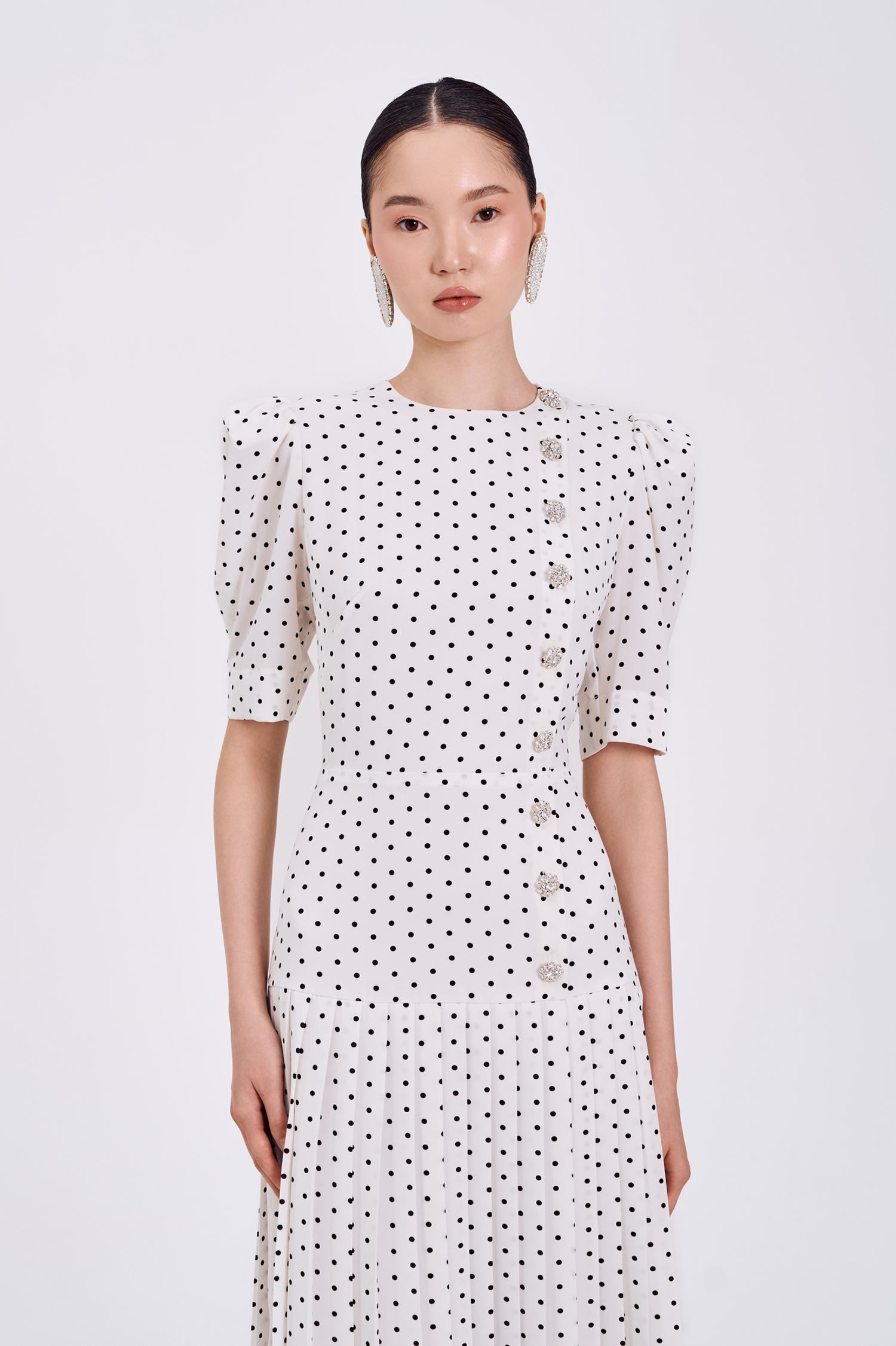 Платье Primavera (Примавера) на запах, белый в черный горошек