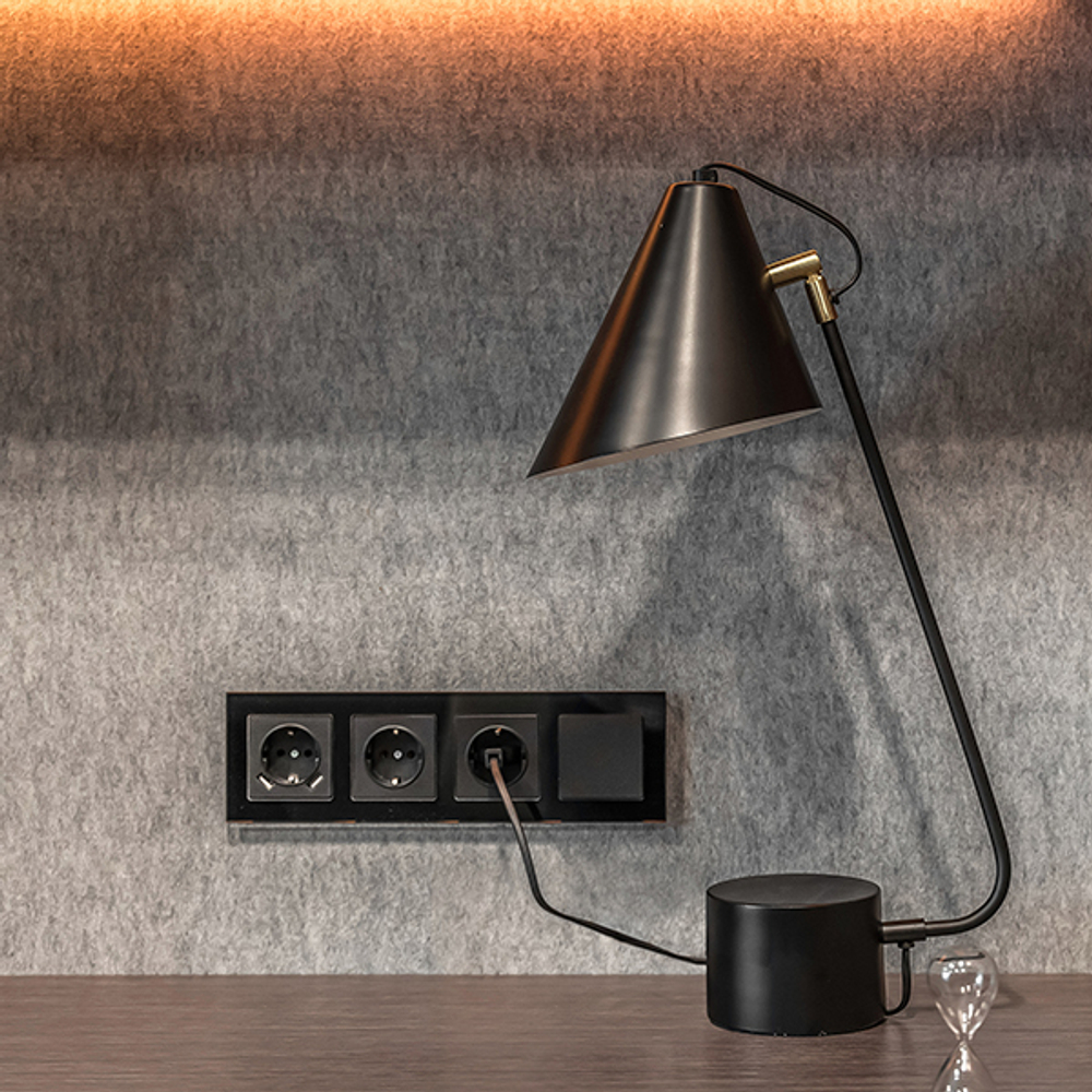 Выключатель одноклавишный (черный матовый)