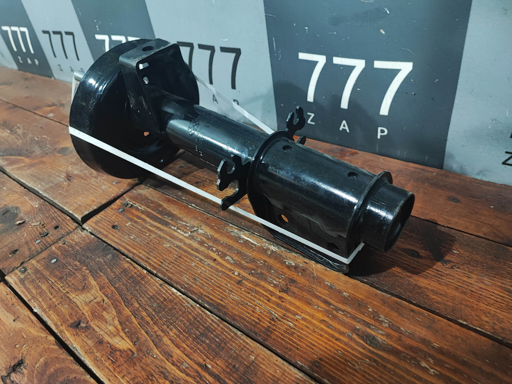 Стойка передняя Opel Omega A 84-94 Новая GP32254