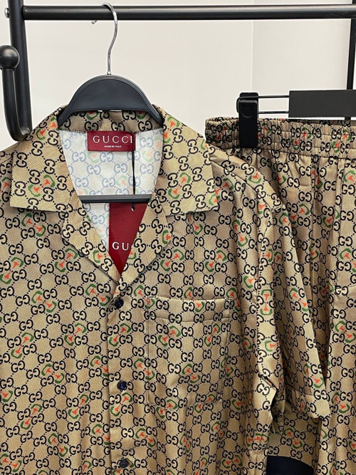 Летний костюм Gucci