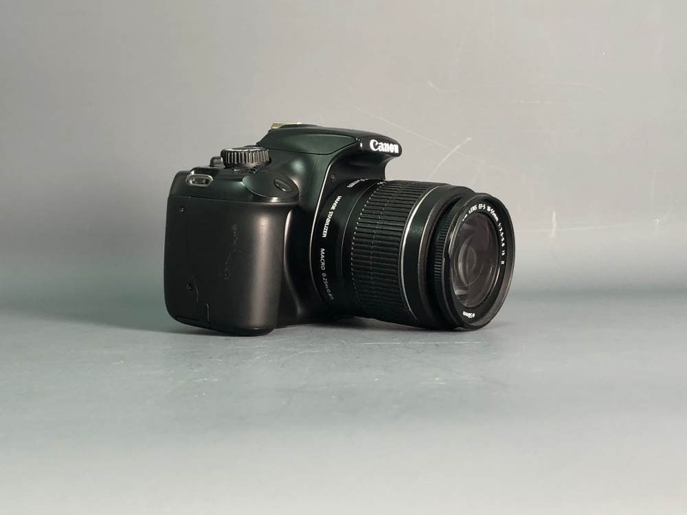 Canon 1100d+18-55 11.000 кадров