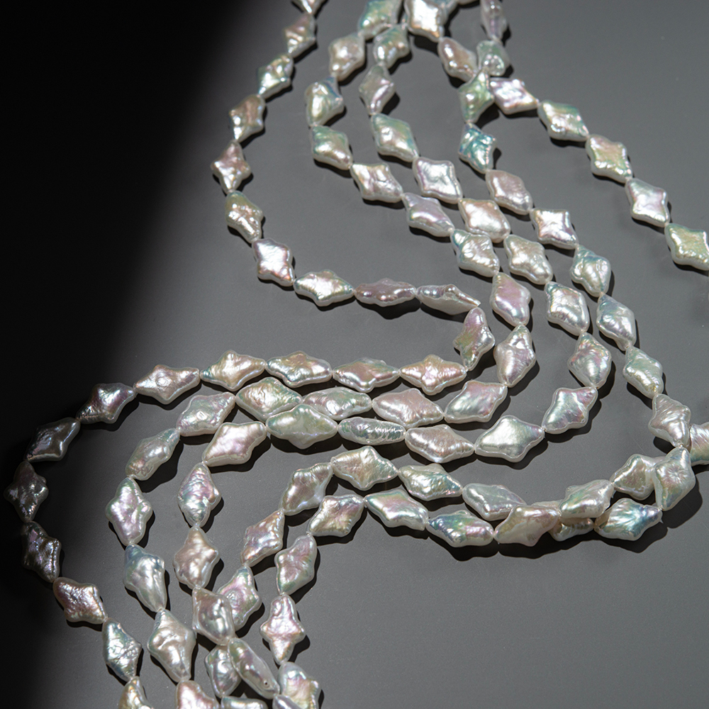 Жемчуг культивированный в форме ромба, 15*10мм, белый