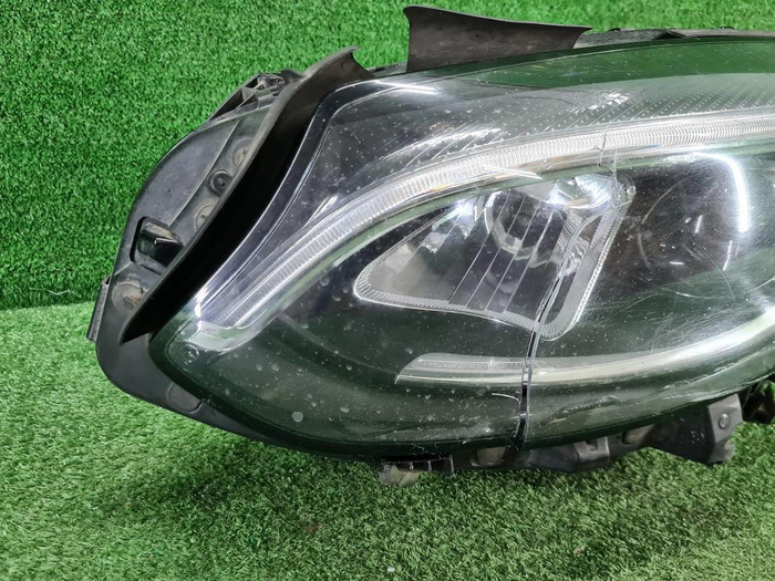 Фара левая Mercedes B w246 (2014-2018) LED