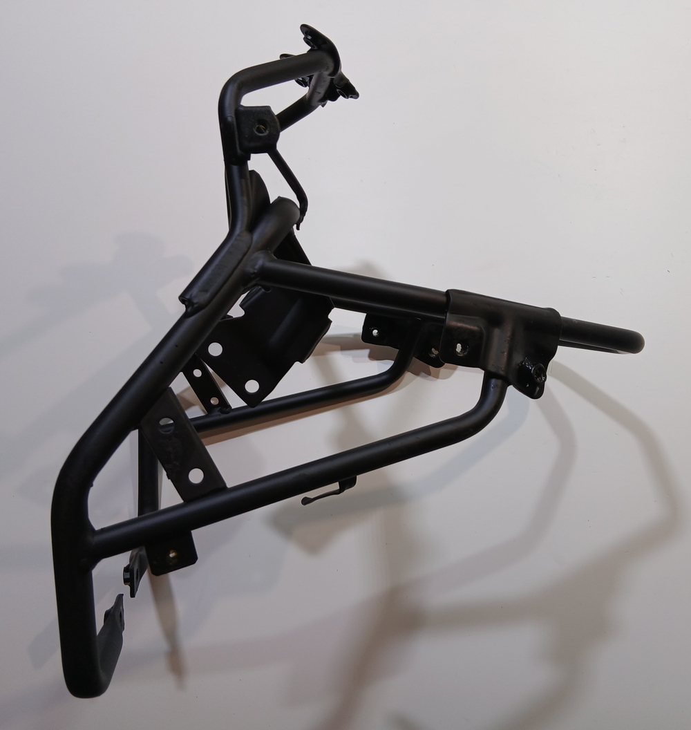 Крепление переднего пластика Мотоцикл Ataki Carrera 300