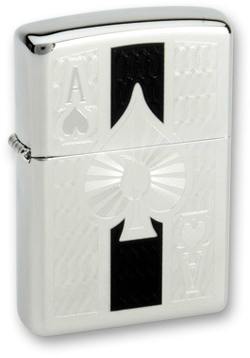 Легендарная классическая американская бензиновая широкая зажигалка ZIPPO Classic High Polish Chrome™ серебристая из латуни и стали изображение пикового туза ZP-24196