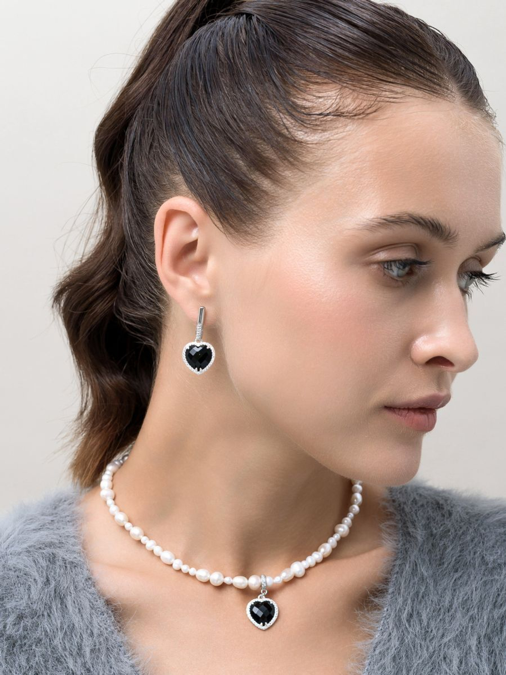 Колье "Royal Love Pearl" Silver c чёрным агатом