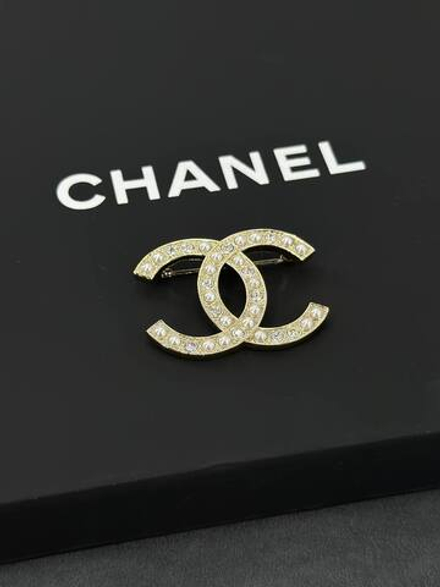 Брошь CHANEL