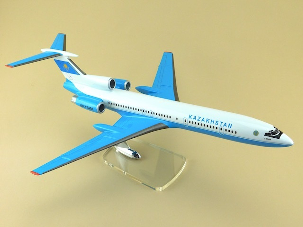 Модель самолета Ту-154М (М1:100, KAZAKHSTAN)