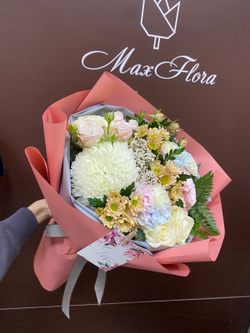 Букет 8 Марта М-7