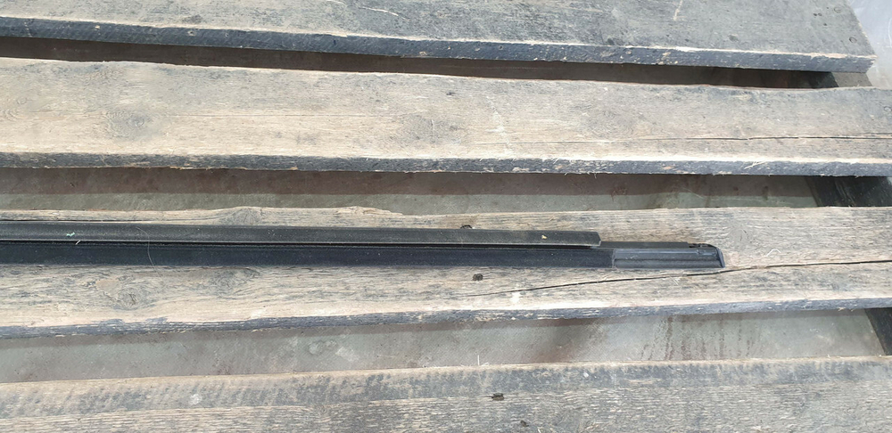 Молдинг двери передней левой Mercedes E (W213) 16-нв Б/У Оригинал A2137209504