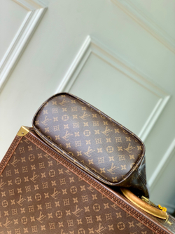 Louis Vuitton Neverfull Bandouliere Inside Out MM