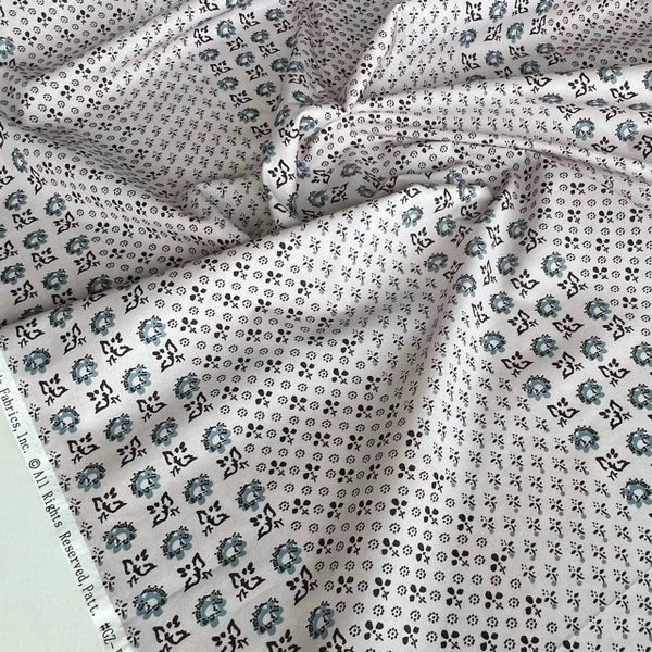 ЭТНО НАБИВКА НА СВЕТЛО-СЕРОМ, ИМИТАЦИЯ, ПОЛОСКИ - 100% хлопок 1