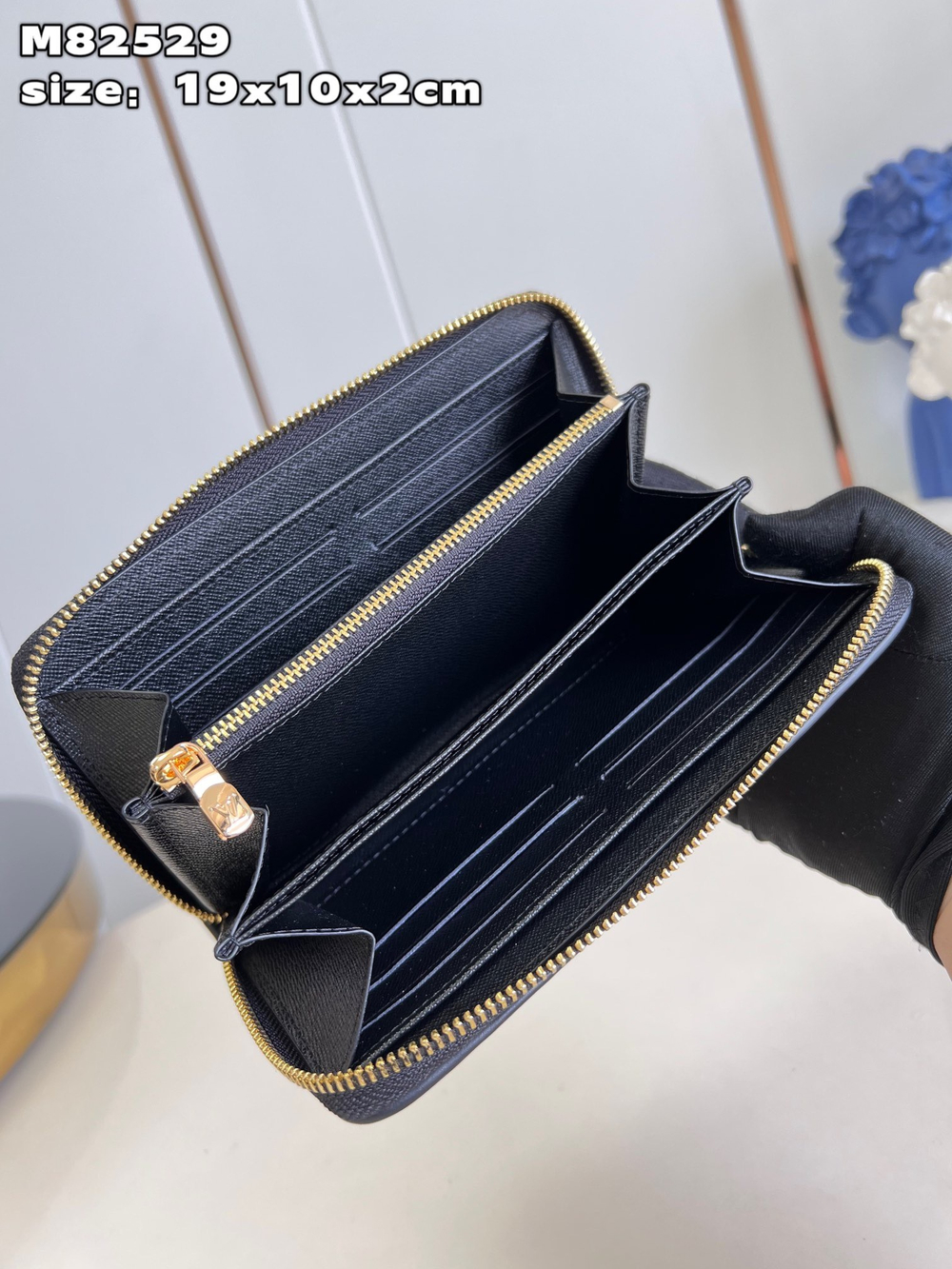Louis Vuitton Zippy Wallet