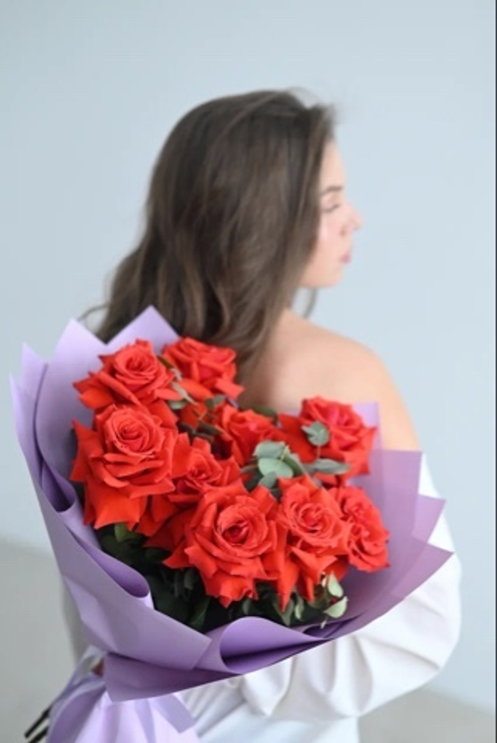 Романтический букет красных роз – фото букета, купить с доставкой по Южно-Сахалинску в салоне цветов FloArt