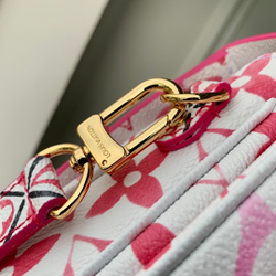 Louis Vuitton Pochette Metis