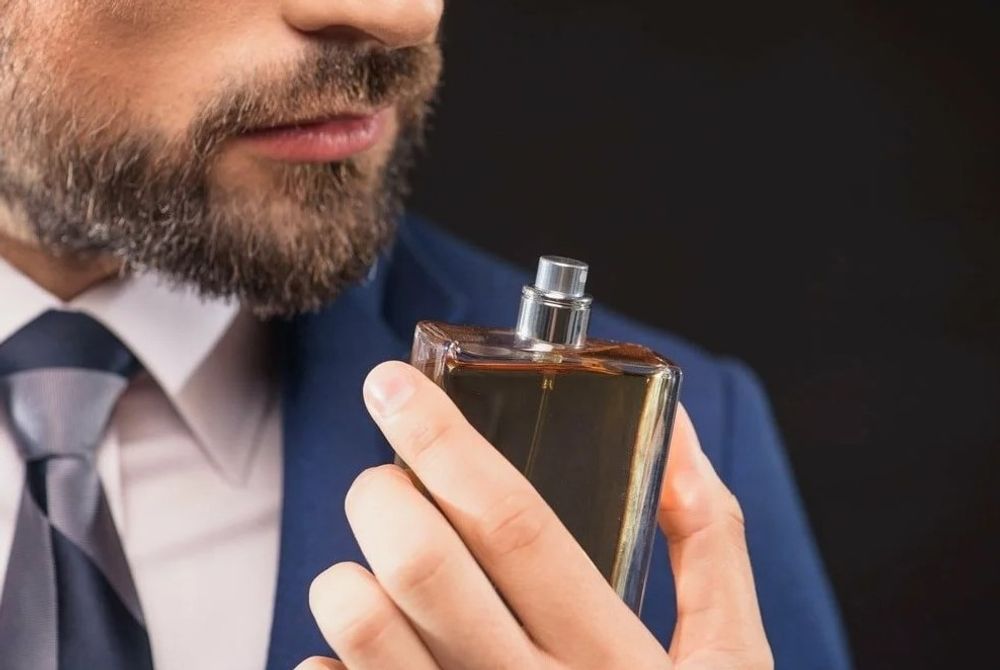 Тяжелый парфюм для мужчины