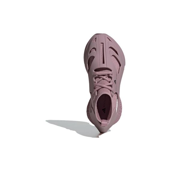 Коллекция спортивной одежды Adidas "Высший пилотаж"