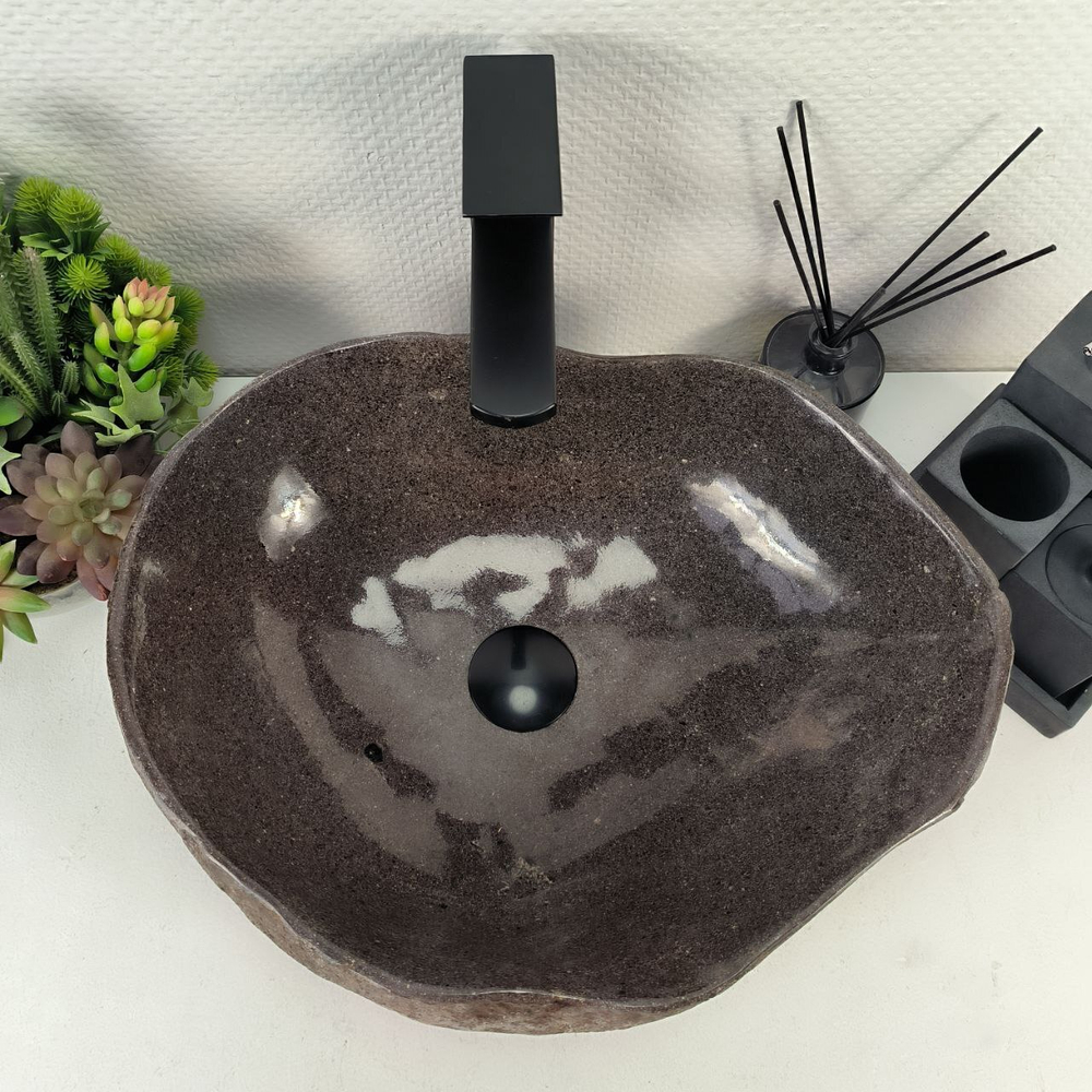 Раковина из речного камня RS-64936 46*37*15 0861