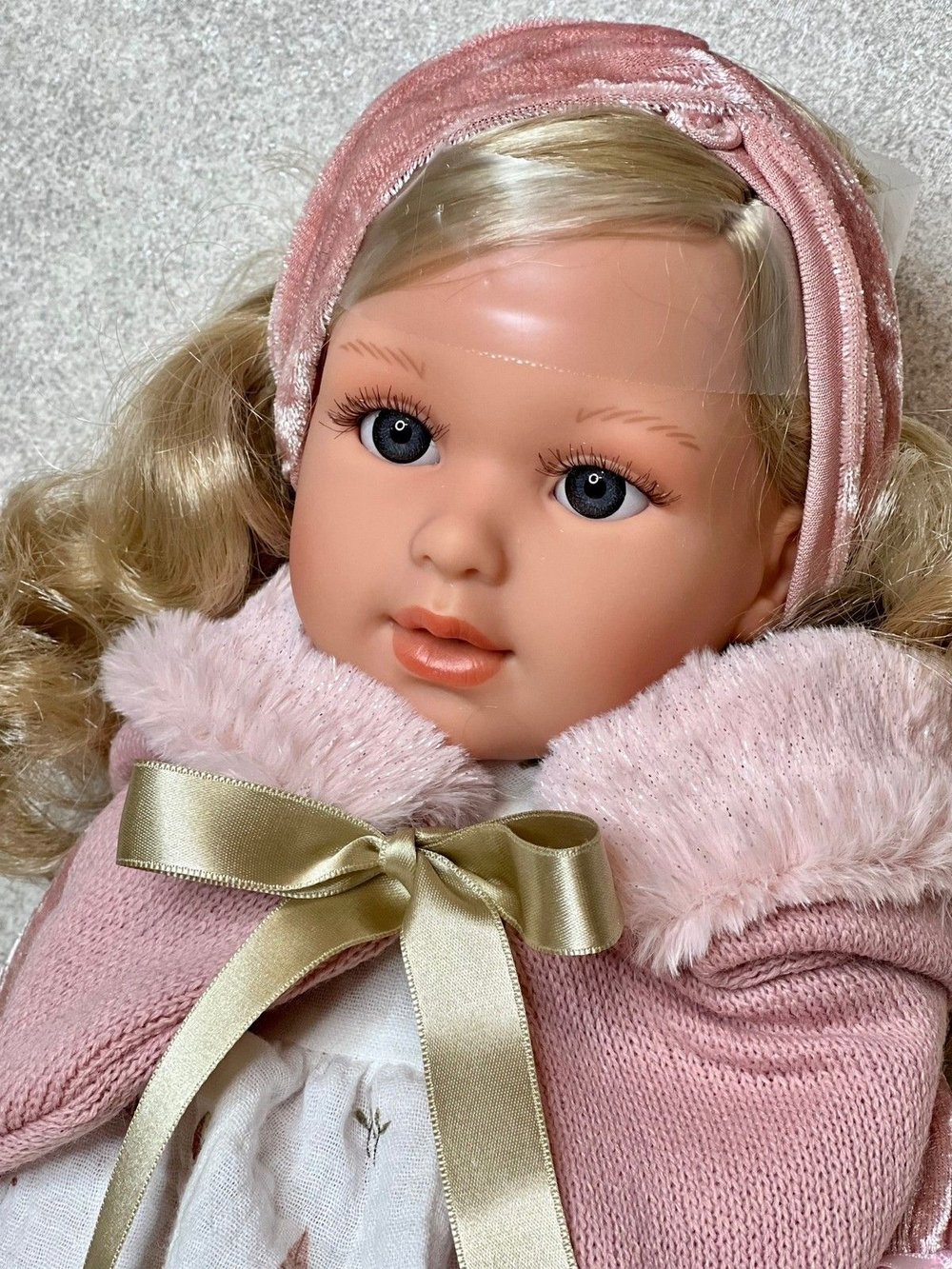 Кукла Llorens мягконабивная 40см Lucia (54044)