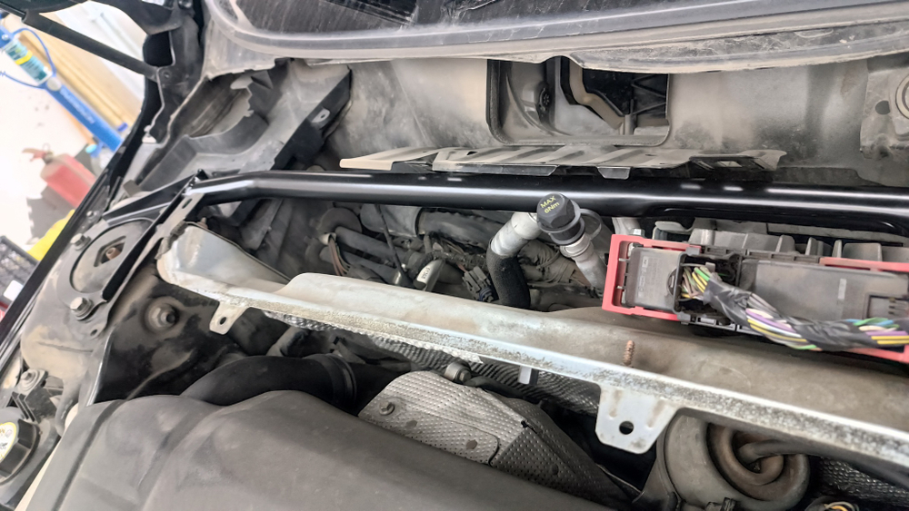 Распорка передних стоек (стаканов) Volvo S80 (2) 4.4л, 3.2л и Volvo XC70 3 дизель (ПОД ЗАКАЗ)