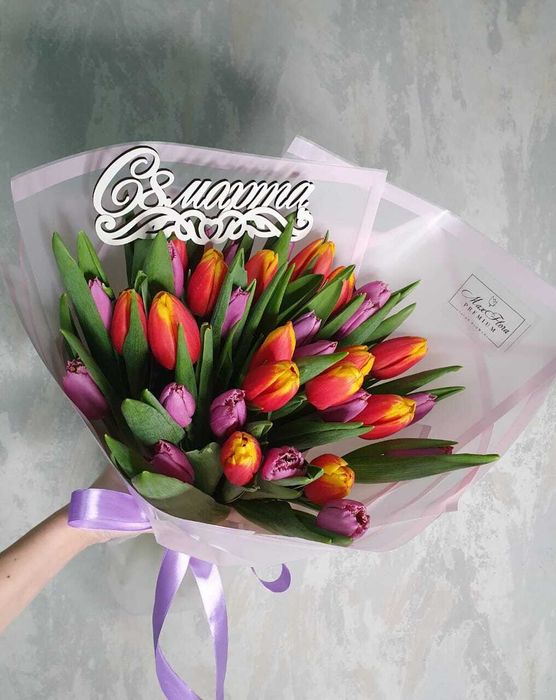 Букет 45 тюльпанов 8 марта (Б-214)