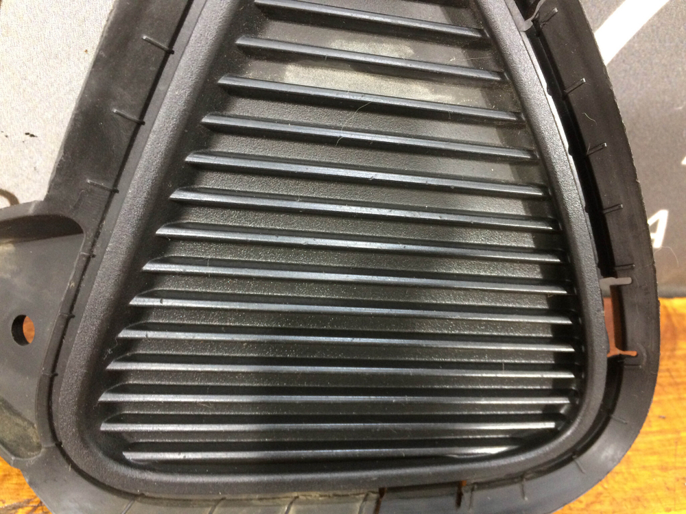 Накладка переднего бампера левая Kia Sorento 3 Prime (UM) 17-20 Б/У Оригинал 86563C5500