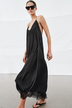 ZARA АТЛАСНОЕ ПЛАТЬЕ ХАЛТЕР С КРУЖЕВОМ — ZW COLLECTION, ЧЕРНЫЙ