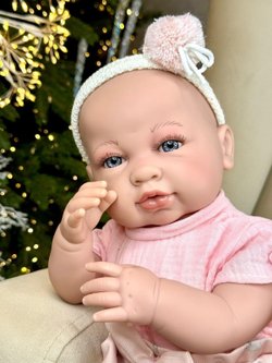 Кукла Berbesa мягконабивная 50см SARA (5215S)