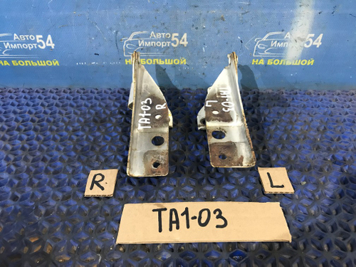 Петля капота правая Honda AVANCIER 1999