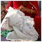 Чехол на подушку IKEA AKERNEJLIKA (АКЕРНЕЙЛИКА), Белый с вышивкой, 50x50 см