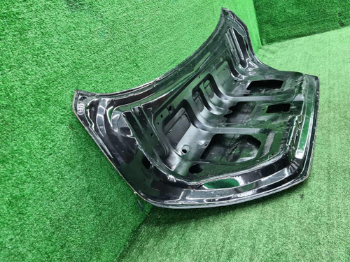 Крышка багажника Nissan Tiida C11 (04-13) седан
