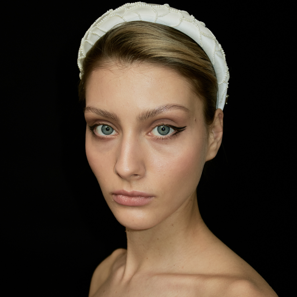 Ободок с жемчужной паутиной