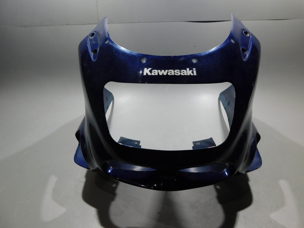пластик передний (обтекатель) Kawasaki ZZ-R1100 55028-1300