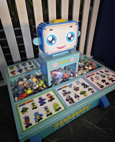 Стол с магнитным конструктором для детей "Mercury"