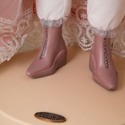 Кукла интерьерная коллекционная Лошадь Дейзи