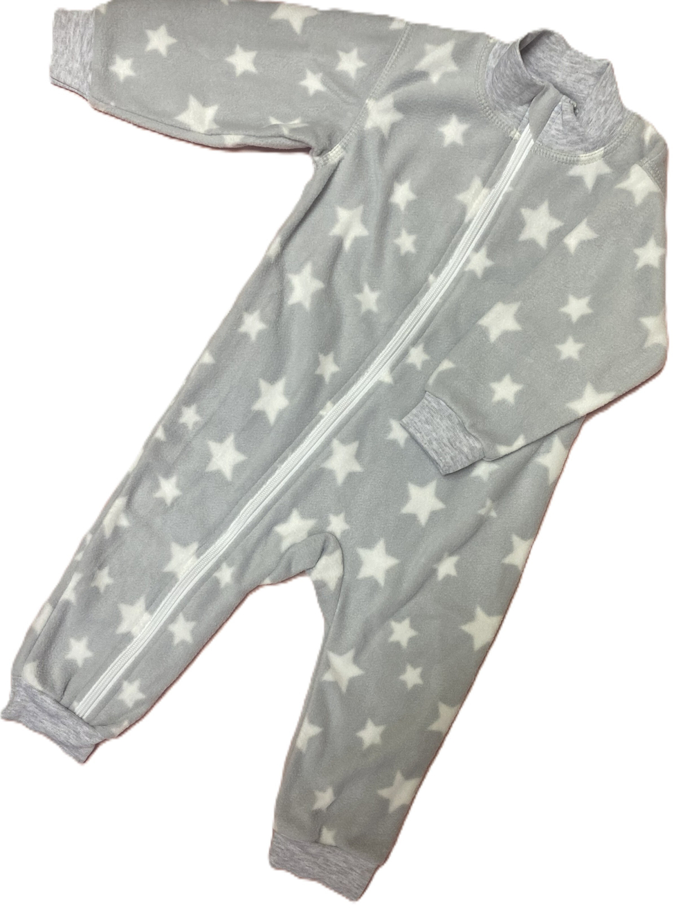 Комбинезон флисовый серый на молнии с открытыми ножками на рост 80 см