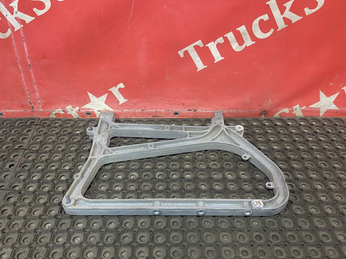 Кронштейн глушителя 2016г