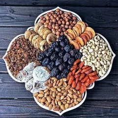 Подарочная корзина орехов и сухофруктов № 12 / 2,6 кг Подарочная корзина орехов и сухофруктов № 12 / 2,6 кг
